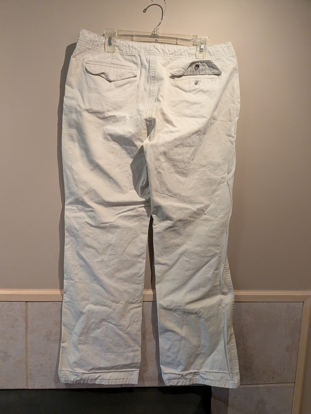 Old Navy, Women's Khaki Pants, Size 14 - Picture 5 of 7